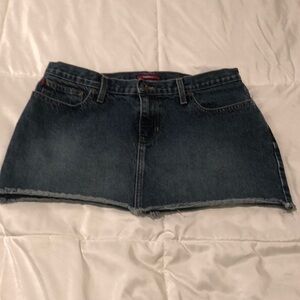 Hollister Co mini denim blue skirt with pink H in back front and back pockets